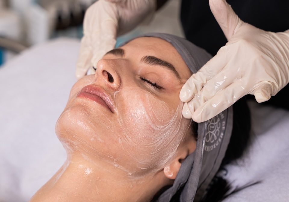 facial treatment for deep cleaning